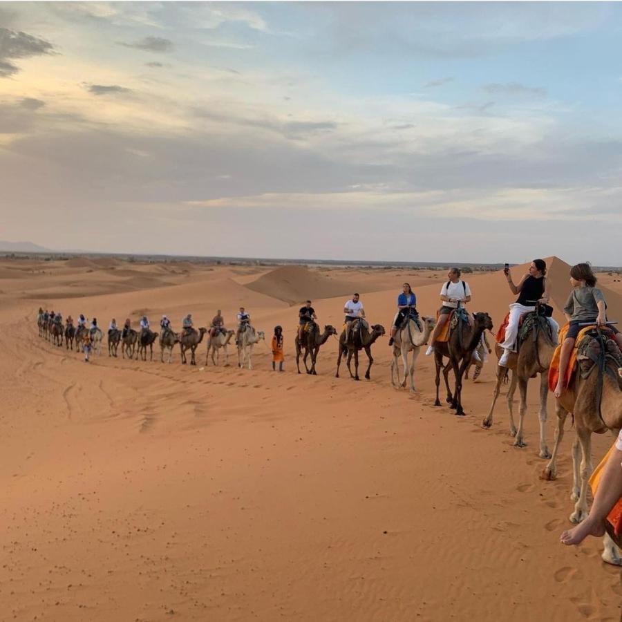 Erg Chegaga Nomad Tour Bed & Breakfast มามิด ภายนอก รูปภาพ